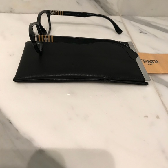Brand New Fendi Eyeglasses w/Fendi Pouch & Cloth - Picture 4 of 7