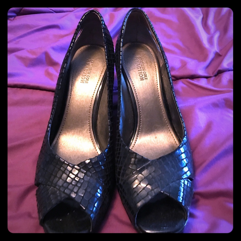 Kenneth Cole wedges