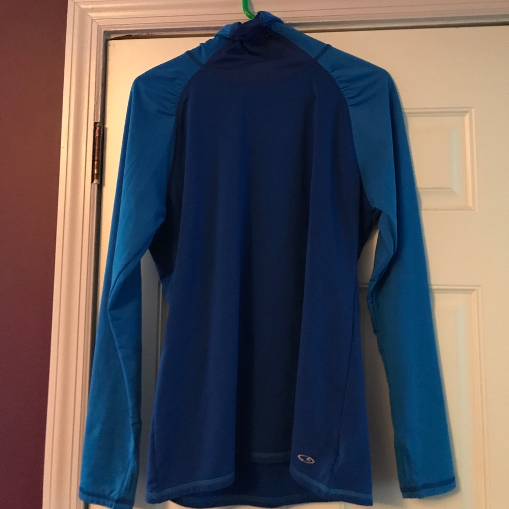 Moisture wicking shirt