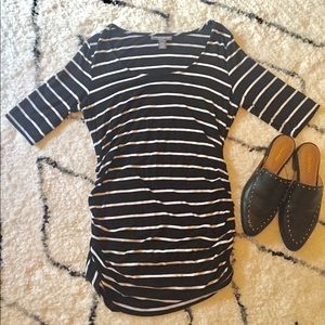 Pea in the Pod black and white striped top