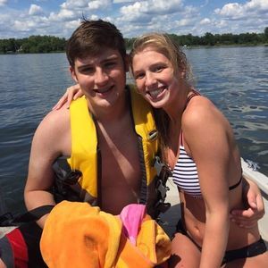 Meet your Posher, Ally