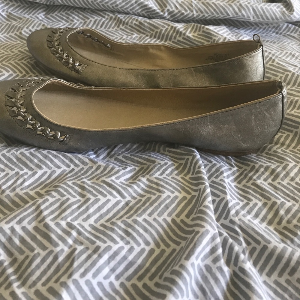 Silver balet flats