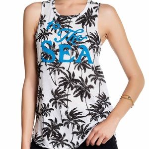 Sundry To the Sea Palm Tree Tank