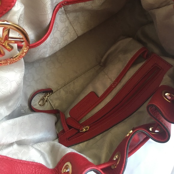 EUC Michael Kors leather deep red shoulder bag - Picture 3 of 8