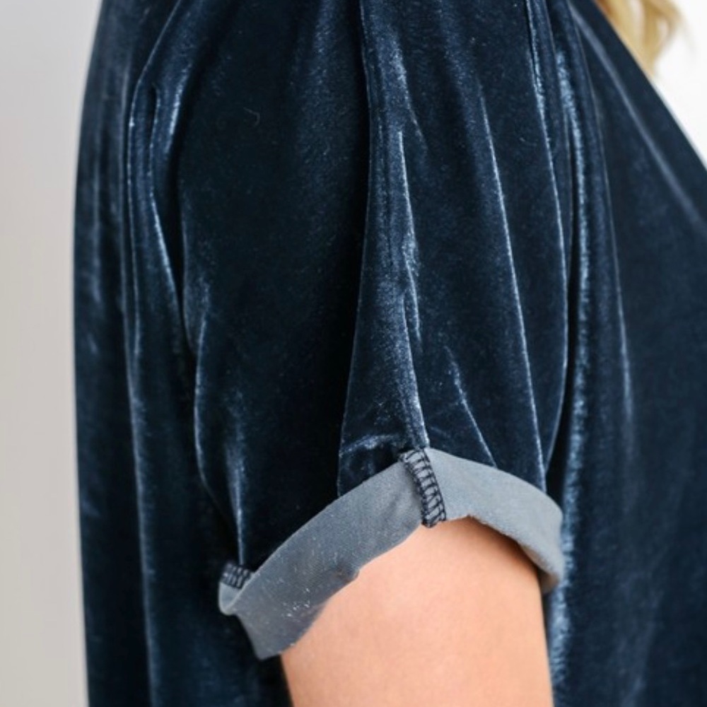 NEW! Navy Plum Tee