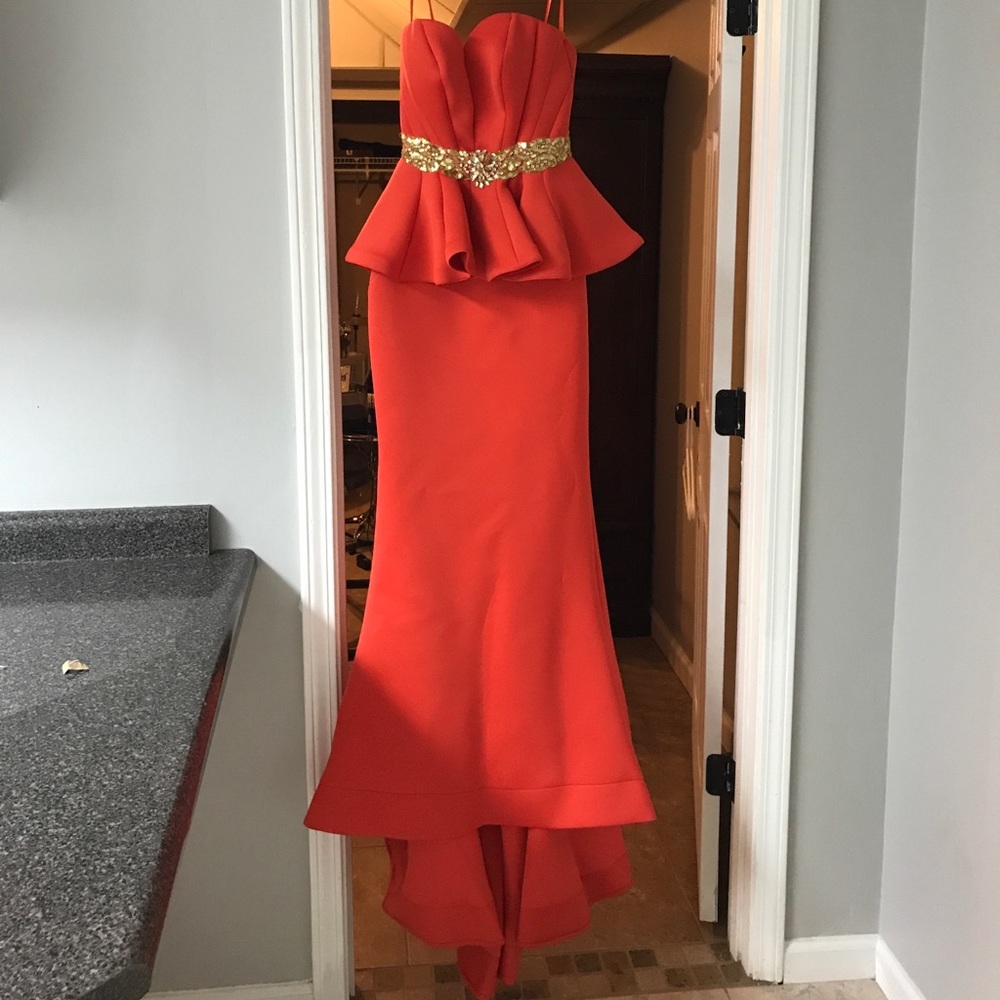 Wedding occasion dress