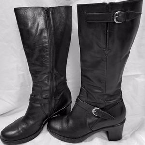 Black leather Dansko Nevada boots in size 38