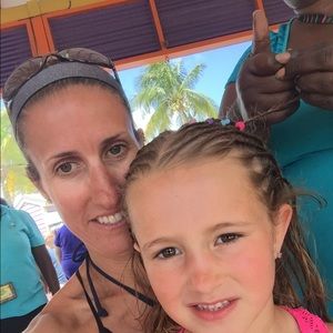 Meet your Posher, Kelly