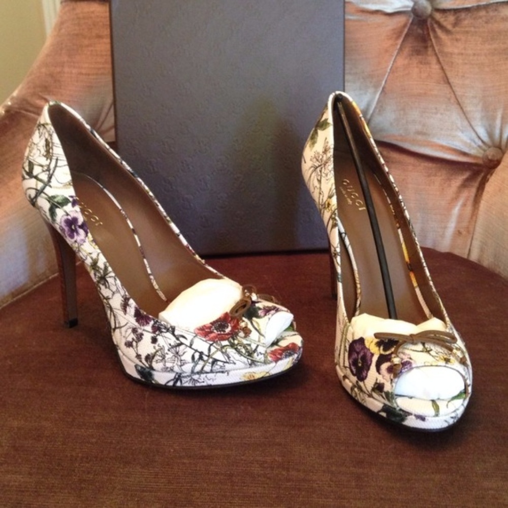 Meet your Posher, Erika j