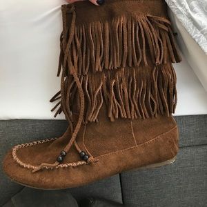 Minnetonka fringe booties
