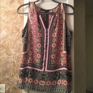 Rose & Olive Sleeveless Blouse