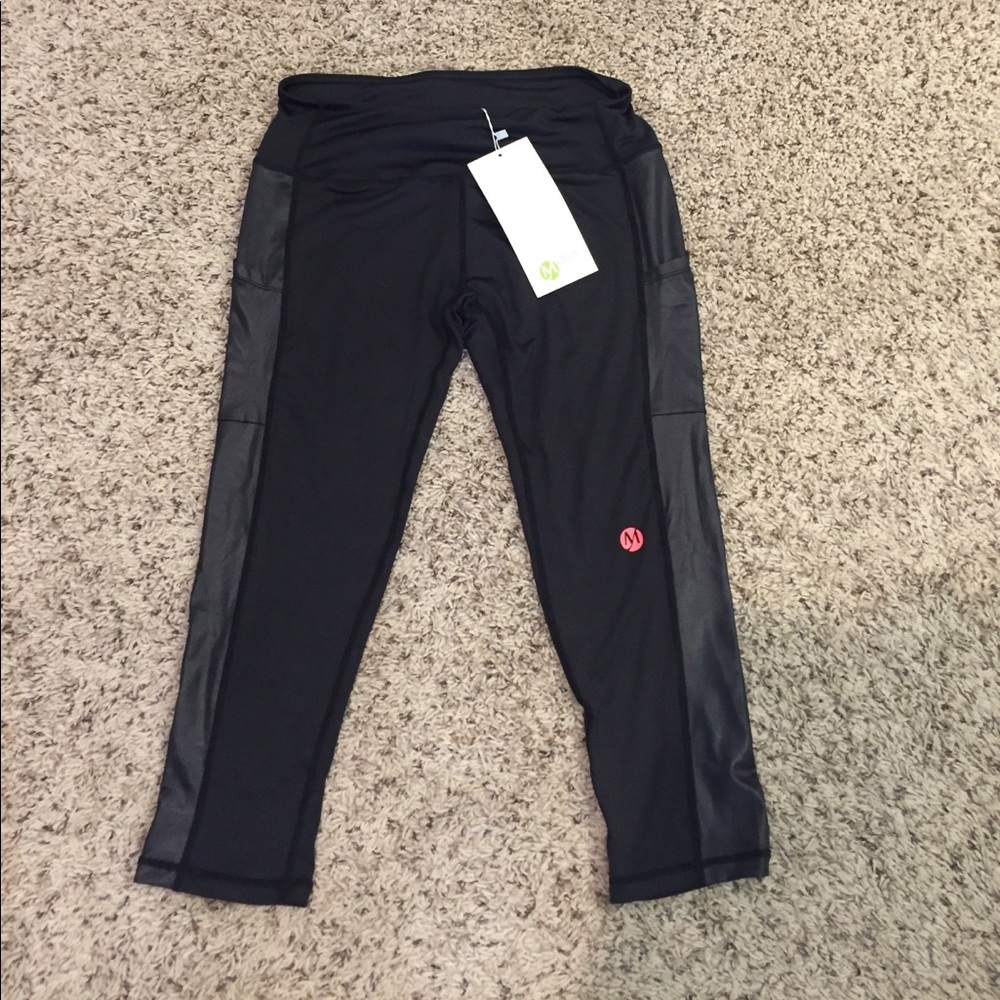 Cute leggings with pockets
