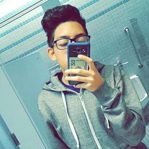 Meet your Posher, Chris