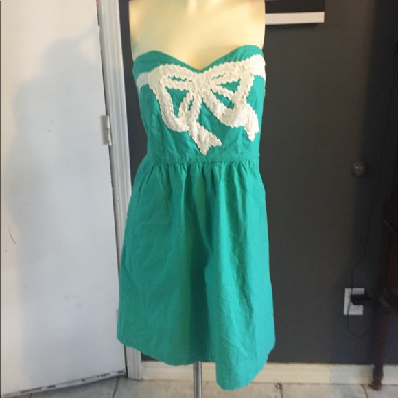 Judith March Dresses & Skirts - Judith March green bow tube dress size m