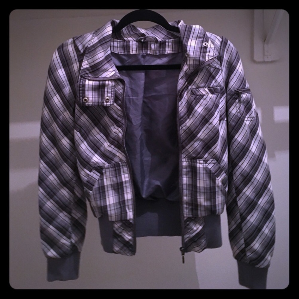 MAKE OFFER♨️‼️🆑CLEARANCE🆑‼️♨️Plaid Jacket