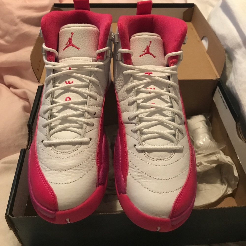 Limited Valentine’s Day 12s