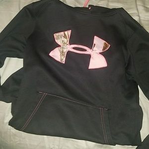 Under armour sweatshirt