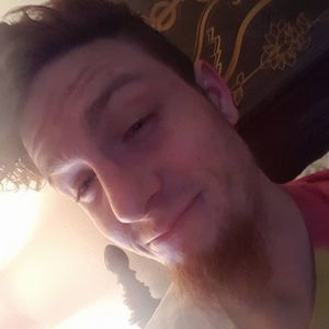 Meet your Posher, Avery