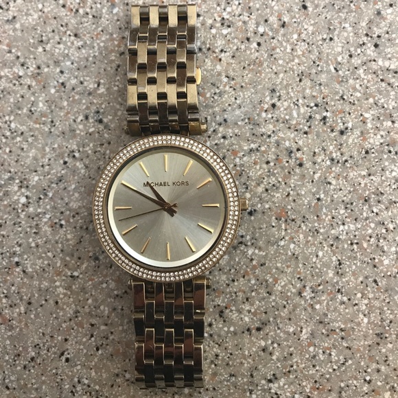 Michael Kors - Picture 1 of 1