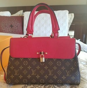 Louis Vuitton Venus Shoulder bag