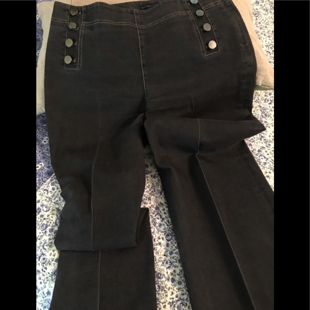 💕💕👠Madison Studio Wide Leg Jeans