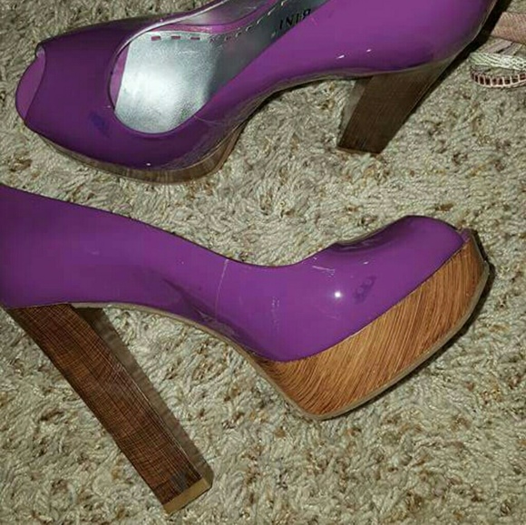 Heels - Picture 3 of 8