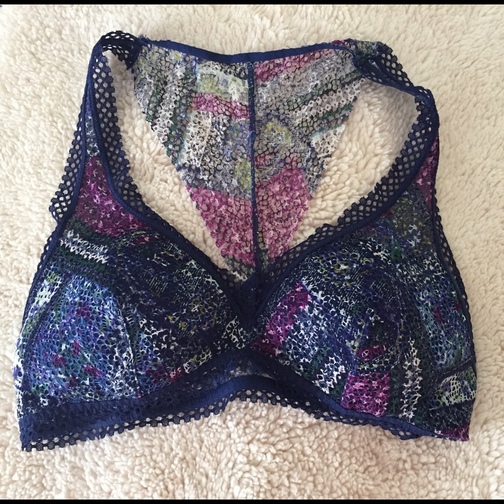 Victoria's Secret lacy padded bralette NEW Sz M
