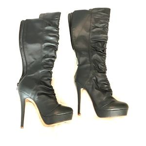 Heeled rouched boots