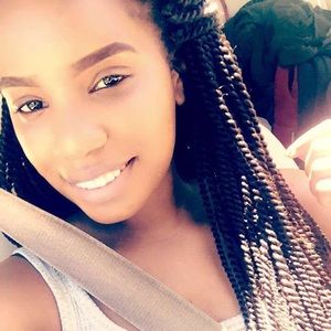 Meet your Posher, Kimberly