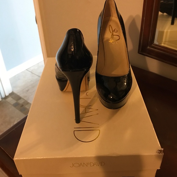 Pump - Picture 2 of 2