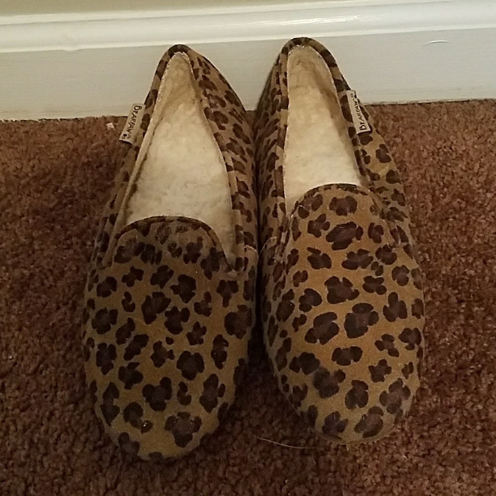 BearPaw loafers! 🐻🐾