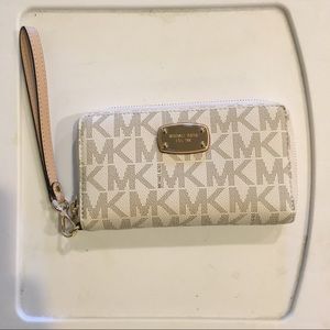 Michael Kors Vanilla Clutch/Wallet