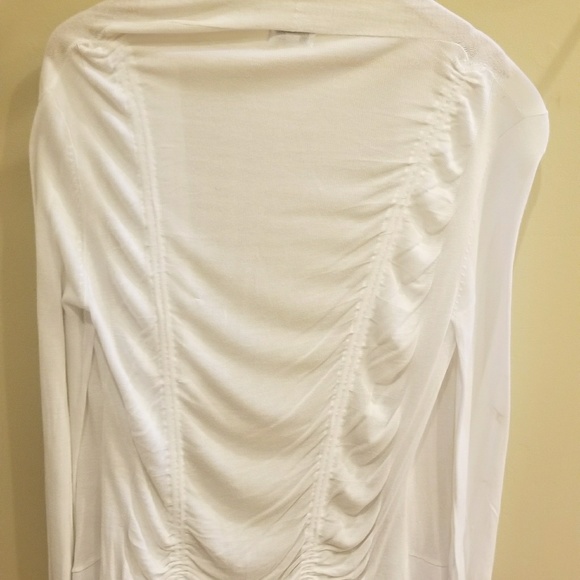 Cache Sweater - Picture 3 of 3