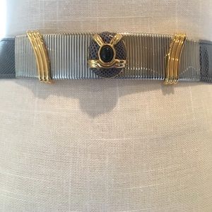 JUDITH LEIBER VINTAGE GRAY BELT