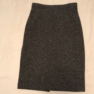 Black and white pencil skirt