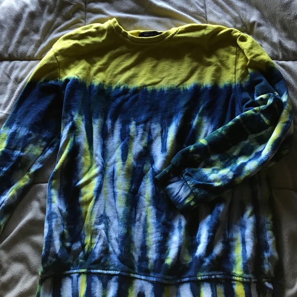 Forever 21 Other - Tie dye sweater