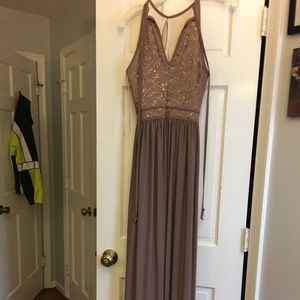 Beautiful bridal party or ball gown dress!