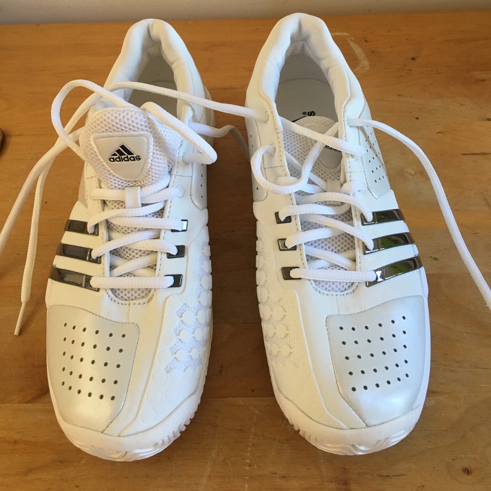 Beand new men adidas size 9