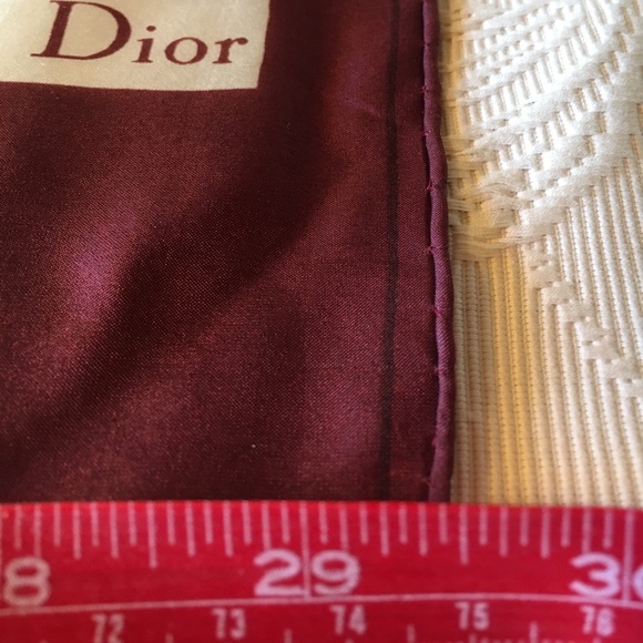 AUTH NWOT Dior silk scarf. 75 cm square. - Picture 5 of 5