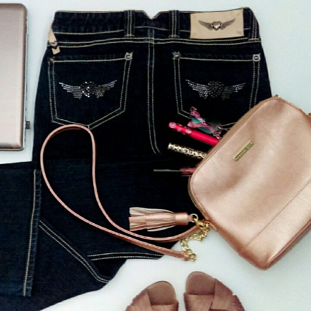 Designer Twisted Heart Jeans NWOT