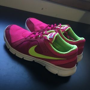 pink nike shoes