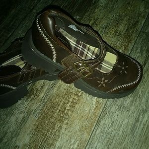 Perfect school shoes