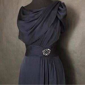 Elegant Navy Blue Adrianna Papell dress