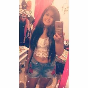 Meet your Posher, Estefany