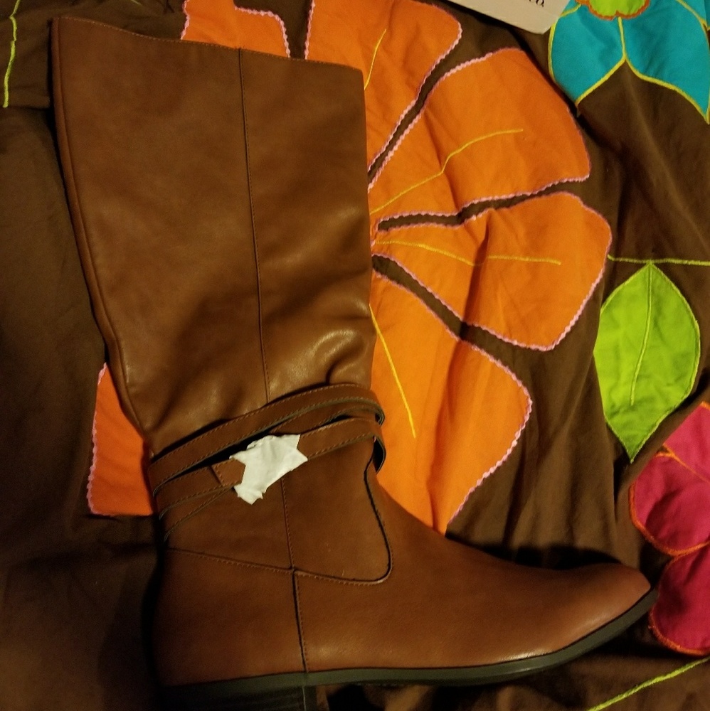 Brown boots