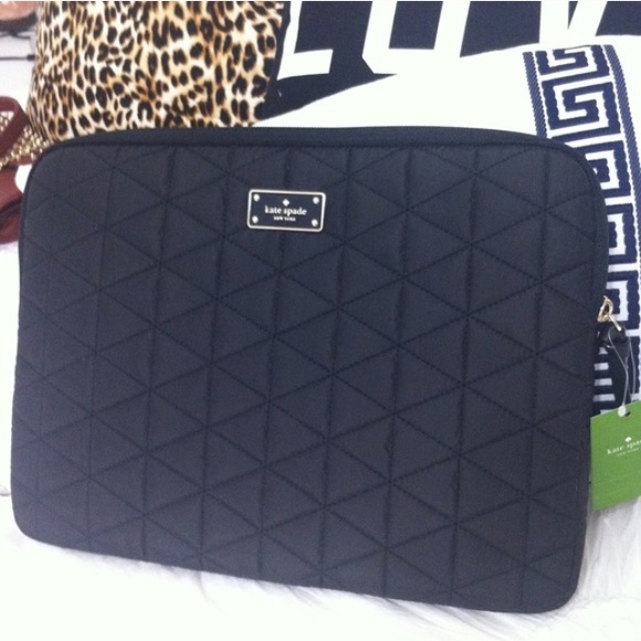 kate spade Handbags - ♦️Last call Kate Spade Quilted Laptop Tablet