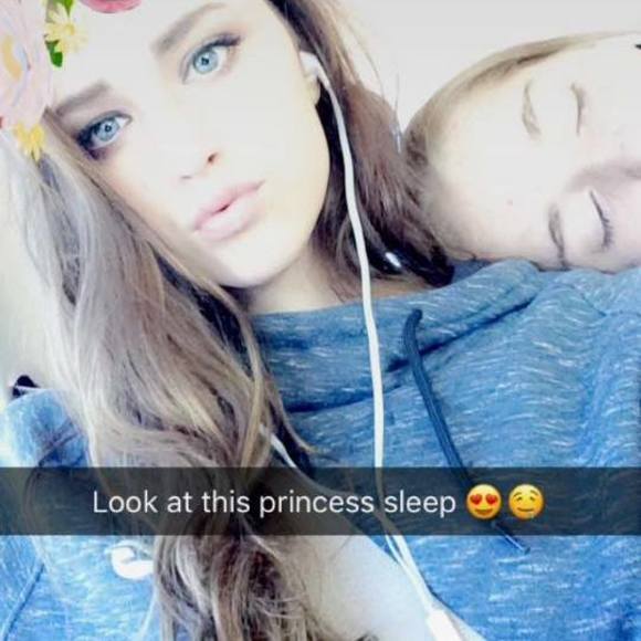 Meet your Posher, Alysin - Picture 1 of 1