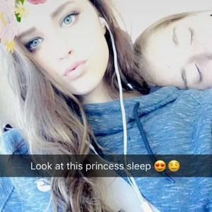 Meet your Posher, Alysin