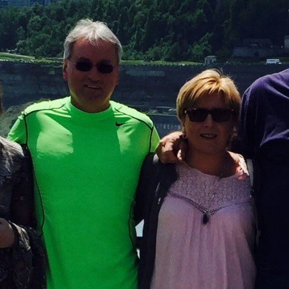 Meet your Posher, Kate - Picture 2 of 3