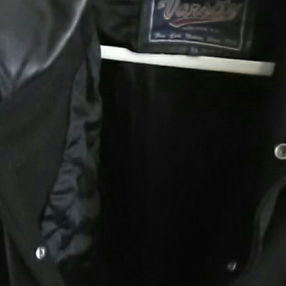 SOLD      Mens Varsity Jacket - Picture 5 of 8